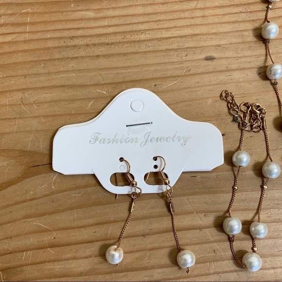 Pearl necklace, bracelet and earrings set - Picture 3 of 8